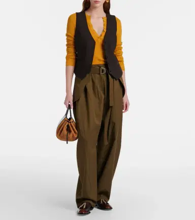 Ferragamo Gancio Small suede bucket bag | Thumbnail 6