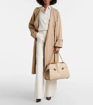 Ferragamo Hug Large leather shoulder bag | Thumbnail 4 Ferragamo Hug Large leather shoulder bag | Thumbnail 4
