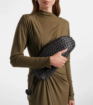 Bottega Veneta Onda Small Intreccio leather clutch | Thumbnail 7