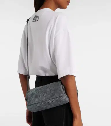 Bottega Veneta Notturno Intrecciato suede crossbody bag | Thumbnail 3 Bottega Veneta Notturno Intrecciato suede crossbody bag | Thumbnail 3