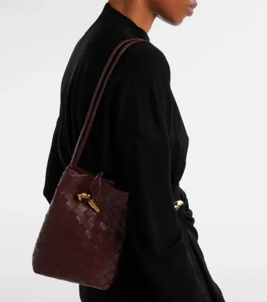 Bottega Veneta Andiamo Intrecciato leather phone pouch | Thumbnail 6