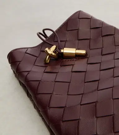 Bottega Veneta Andiamo Intrecciato leather phone pouch | Thumbnail 7