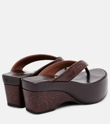 Dries Van Noten Embossed leather thong sandals | Thumbnail 4