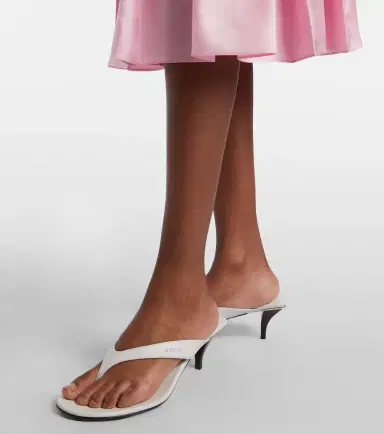 Gucci Vittoria leather thong sandals | Thumbnail 6
