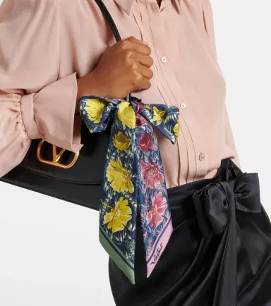 Valentino Printed silk twill scarf | Thumbnail 4