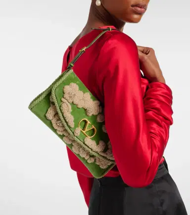 Valentino Garavani DeVain embellished velvet shoulder bag | Thumbnail 6 Valentino Garavani DeVain embellished velvet shoulder bag | Thumbnail 6