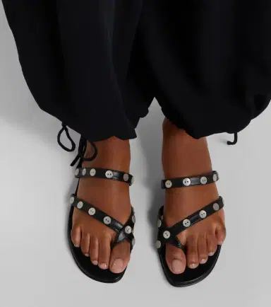 Manolo Blahnik Irafli embellished leather thong sandals | Thumbnail 7