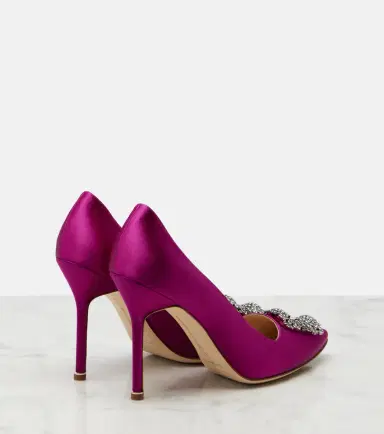 Manolo Blahnik Hangisi embellished satin pumps | Thumbnail 2