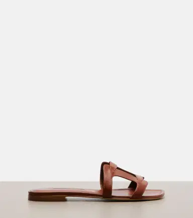 Manolo Blahnik Grellanuflat leather sandals | Thumbnail 3