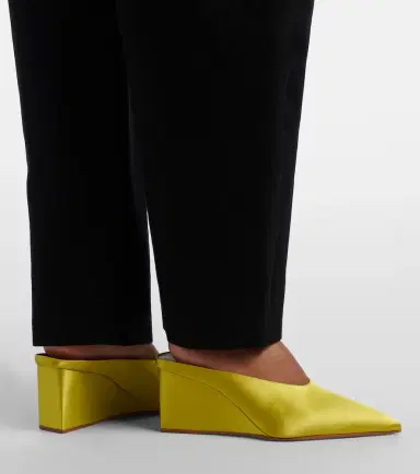 Alaïa Alaïa Cube satin wedge mules | Thumbnail 6