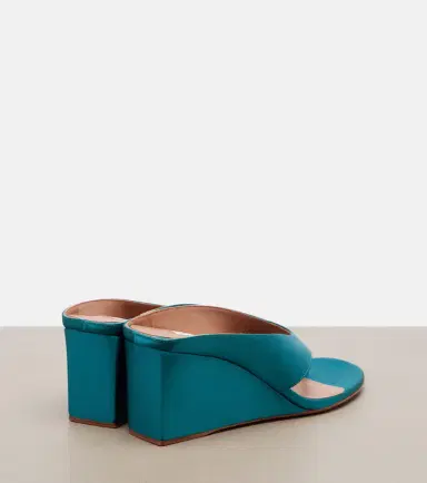Alaïa Alaïa Cube satin wedge thong sandals | Thumbnail 2