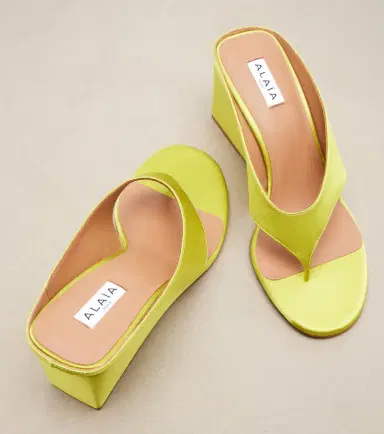 Alaïa Alaïa Cube satin wedge thong sandals | Thumbnail 3