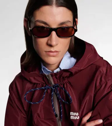 Miu Miu Logo rectangular sunglasses | Thumbnail 4