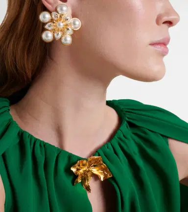 Oscar de la Renta Large faux pearl clip-on earrings | Thumbnail 5