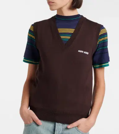 Miu Miu Logo virgin wool sweater vest | Thumbnail 4 Miu Miu Logo virgin wool sweater vest | Thumbnail 4