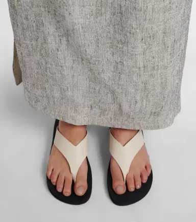The Row Dune Classic leather thong sandals | Thumbnail 2