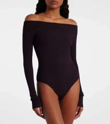 Alaia Alaïa Ribbed-knit off-shoulder bodysuit | Thumbnail 2