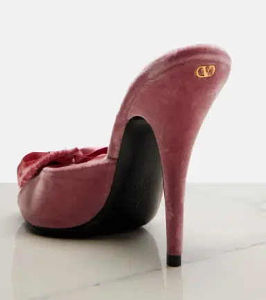 Valentino Garavani Marie A bow-detail velvet mules | Thumbnail 4
