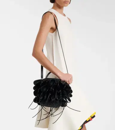 Loewe Shell Small leather bucket bag | Thumbnail 7