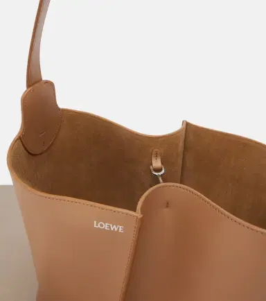 Loewe Bilbao Medium leather bucket bag | Thumbnail 4 Loewe Bilbao Medium leather bucket bag | Thumbnail 4