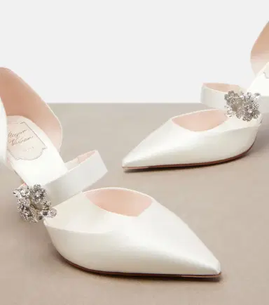 Roger Vivier Mini Bouquet embellished satin pumps | Thumbnail 3
