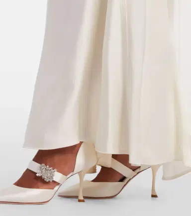 Roger Vivier Mini Bouquet embellished satin pumps | Thumbnail 6