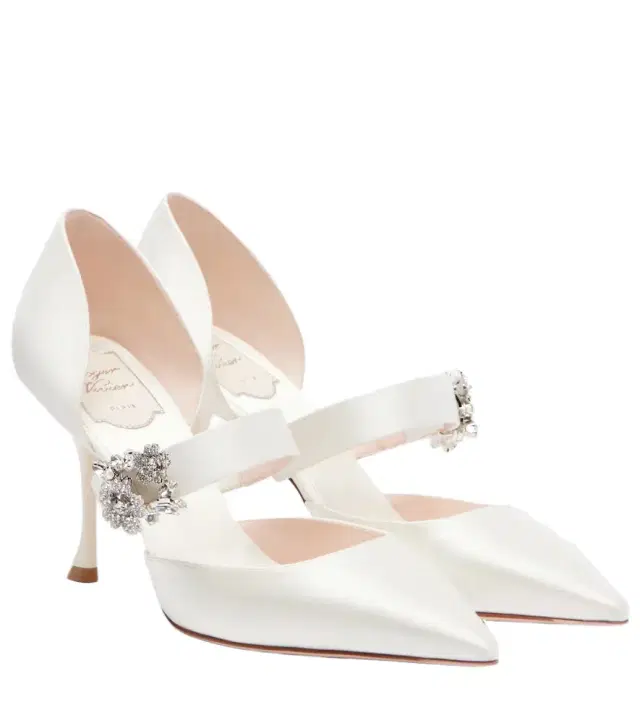 Mini Bouquet embellished satin pumps