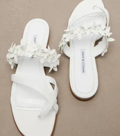 Manolo Blahnik Fiosa appliqué leather thong sandals | Thumbnail 3