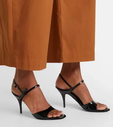 Balenciaga Avenue Bow patent leather sandals | Thumbnail 2 Balenciaga Avenue Bow patent leather sandals | Thumbnail 2