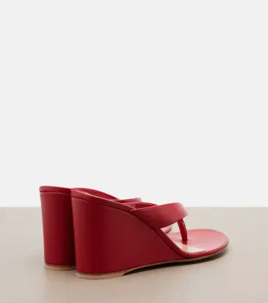 Gianvito Rossi Leather wedge thong sandals | Thumbnail 2