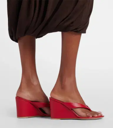 Gianvito Rossi Leather wedge thong sandals | Thumbnail 6