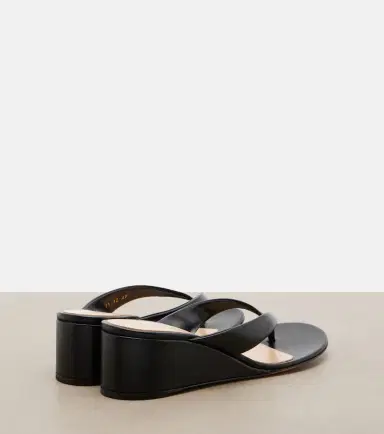 Gianvito Rossi Leather wedge thong sandals | Thumbnail 2