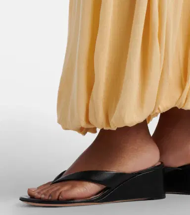 Gianvito Rossi Leather wedge thong sandals | Thumbnail 6