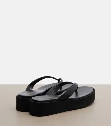 Gianvito Rossi Leather platform thong sandals | Thumbnail 3