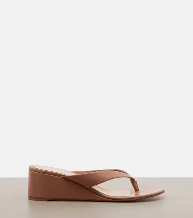 Gianvito Rossi Leather wedge thong sandals | Thumbnail 3
