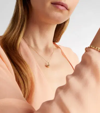 STONE AND STRAND Puffer Fish 14kt gold pendant necklace with diamonds | Thumbnail 5