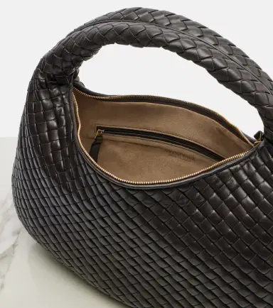 Bottega Veneta Veneta Intrecciato Medium shoulder bag | Thumbnail 3 Bottega Veneta Veneta Intrecciato Medium shoulder bag | Thumbnail 3