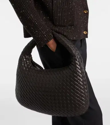 Bottega Veneta Veneta Intrecciato Medium shoulder bag | Thumbnail 5 Bottega Veneta Veneta Intrecciato Medium shoulder bag | Thumbnail 5