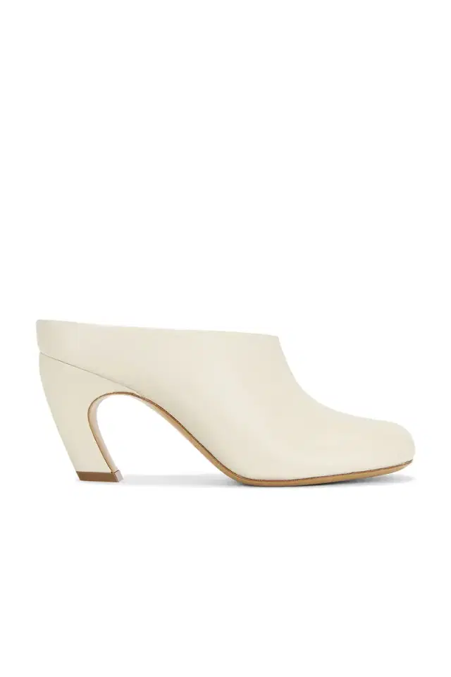 LE MONDE BÉRYL Mica Mule