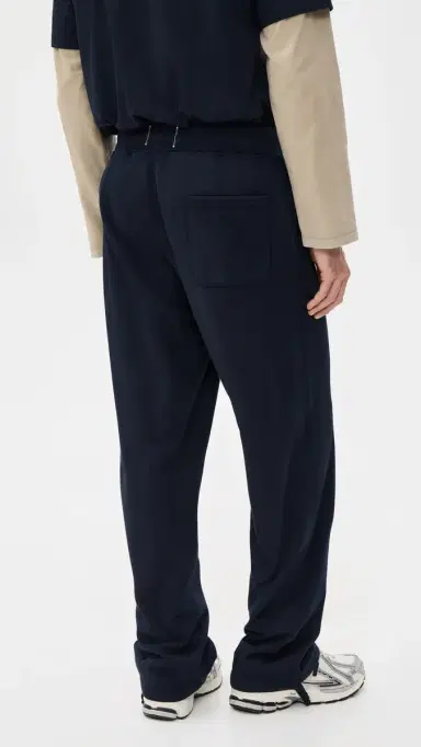 REIGNING CHAMP Mid-Weight Terry Relaxed Sweatpants | Thumbnail 3 REIGNING CHAMP Mid-Weight Terry Relaxed Sweatpants | Thumbnail 3