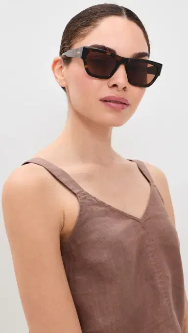 Quay Nice Try Sunglasses | Thumbnail 3