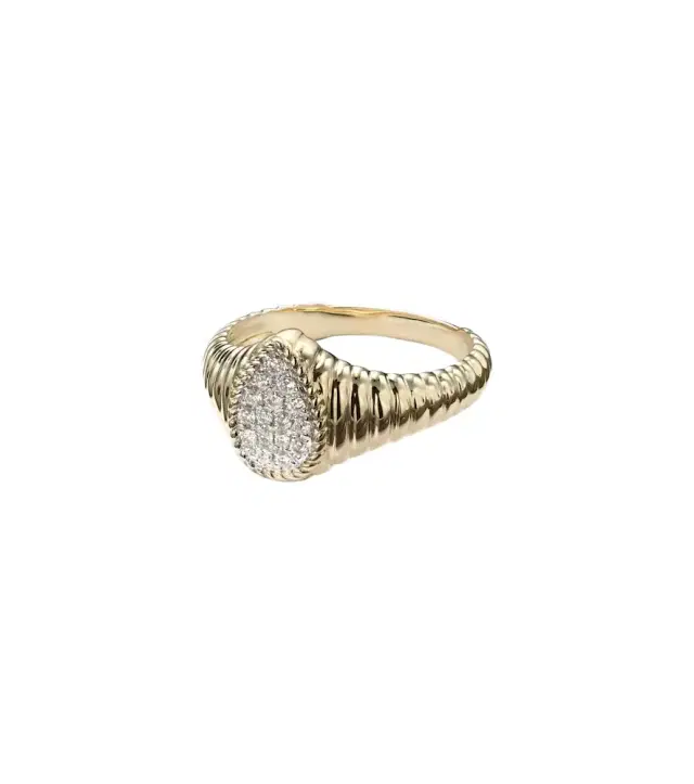 Yvonne Leon Yvonne Léon Berlingot 9kt gold pinky ring with diamonds