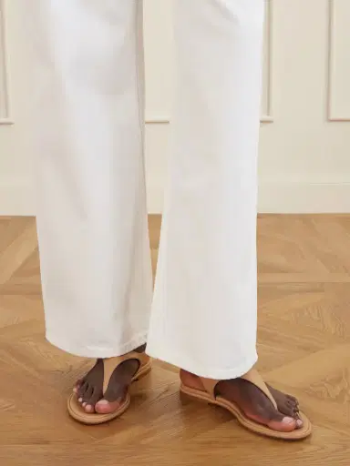 aeyde Raine Leather Thong Sandals | Thumbnail 2