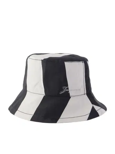 Jacquemus Le Bob Checked Bucket Hat | Thumbnail 1