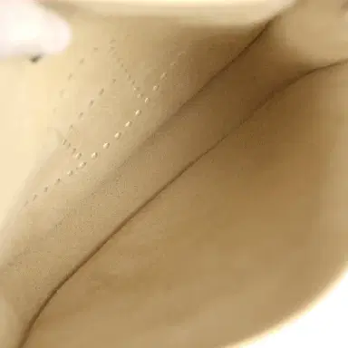 HERMÈS Hermes Evelyne 23 Cream Clemence Gold Hardware | Thumbnail 8