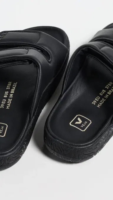 Veja Etna Bold Sandals | Thumbnail 4