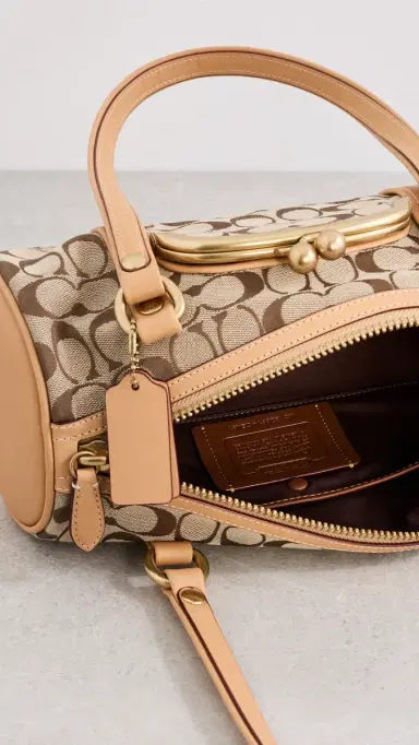 Coach The Originals Signature Jacquard Kisslock Barrel Bag 28 Khaki Light Peach One Size | Thumbnail 6 Coach The Originals Signature Jacquard Kisslock Barrel Bag 28 Khaki Light Peach One Size | Thumbnail 6