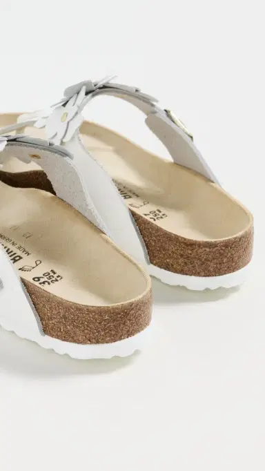 Birkenstock Gizeh Flowers Sandals | Thumbnail 4