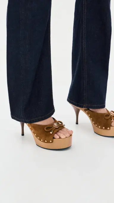 Versace Opera Bow Suede Clogs 1NI0V/Spice Brown/ Gold | Thumbnail 3