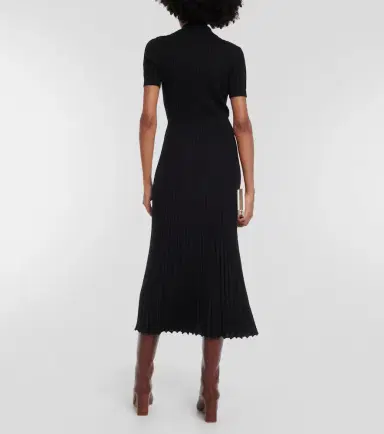 Gabriela Hearst Amor silk and cashmere midi dress | Thumbnail 5 Gabriela Hearst Amor silk and cashmere midi dress | Thumbnail 5
